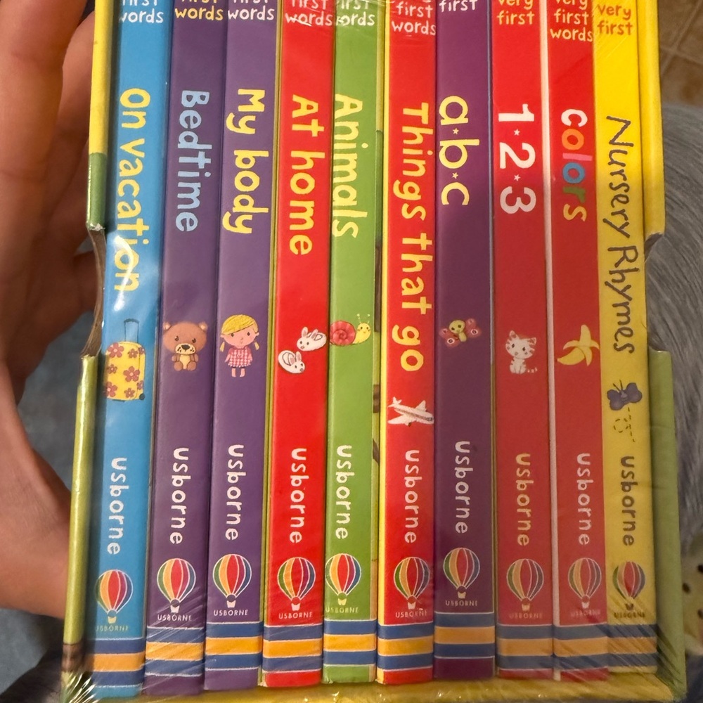 Born Usborne First Words Book Set - Learning Collection - Picture 6 of 9